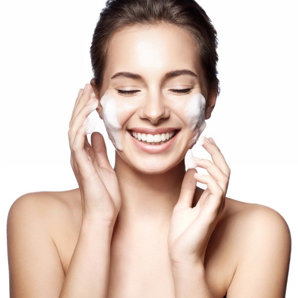 Cuidado facial para una piel radiante